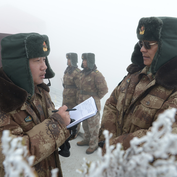 驻守生命禁区的“兵记者”