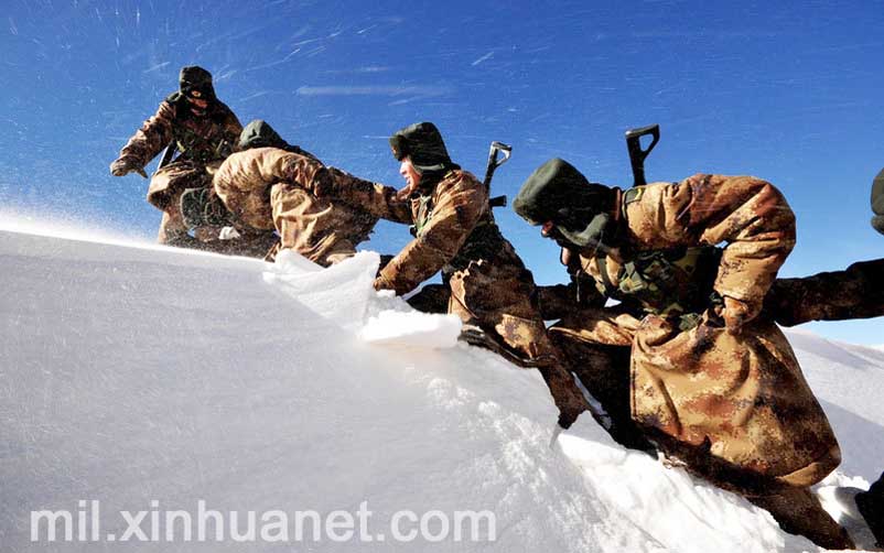 向文军作品：走进喀喇昆仑山天文点边防连5390前哨