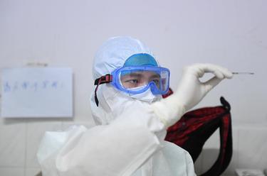 &ldquo;95后&rdquo;男护士抗&ldquo;疫&rdquo;上岗记