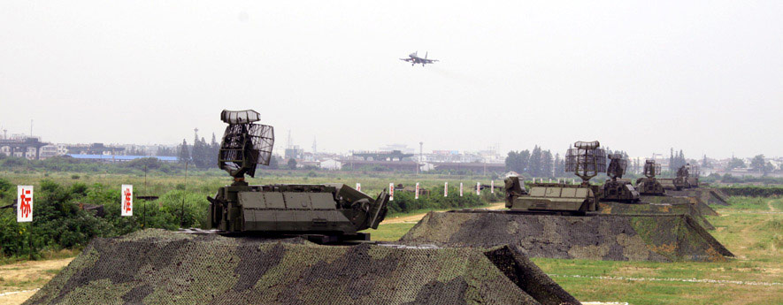 与空军展开联合训练