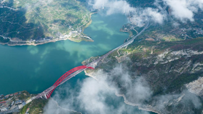 湖北宜昌:烟雨三峡