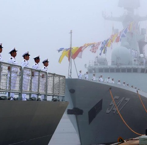 中国7艘舰艇参加中俄联演