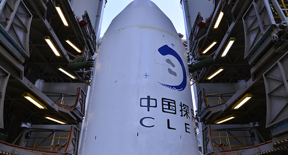 嫦娥三号完成发射前准备 勤务塔移离