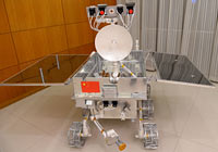 北京飞控中心里的“玉兔”