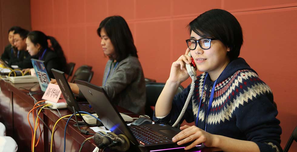 媒体记者北京飞控中心报道嫦娥三号落月