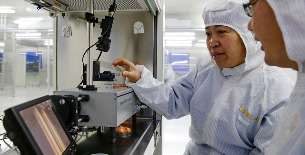 “嫦娥”等航天抗辐照玻璃秦皇岛造