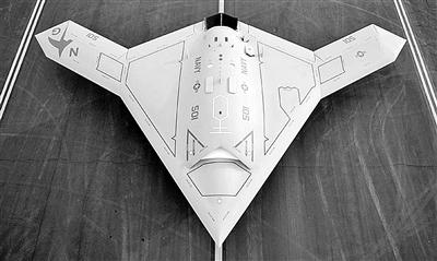 X-47B无人机完成第100次试飞