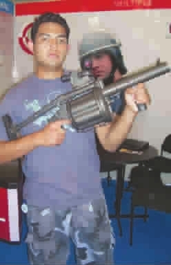 近战&ldquo;步兵炮&rdquo;：南非MGL转膛榴弹枪