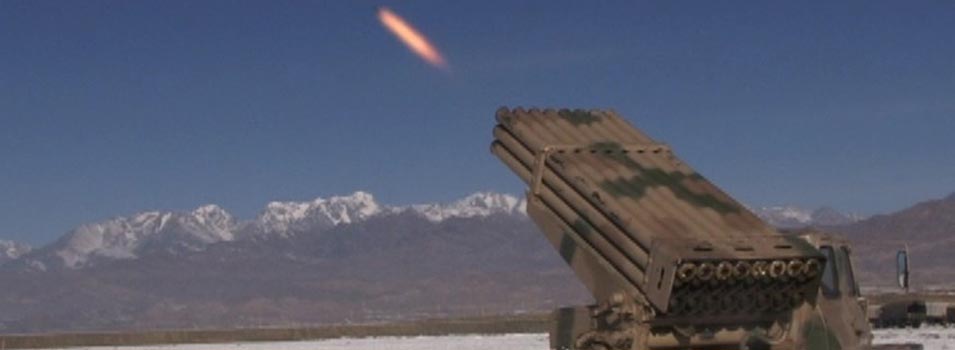 新疆军区某工兵团锤炼严寒条件下工程保障硬功