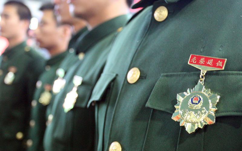 李光印作品：告别老兵