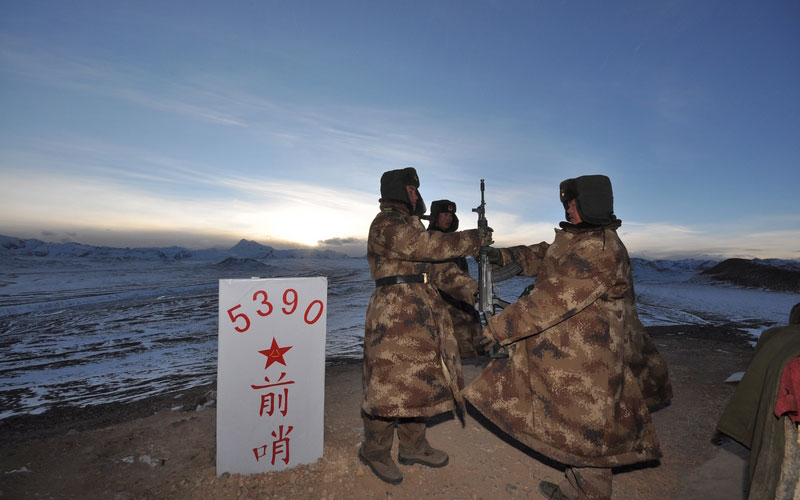 向文军作品：走进喀喇昆仑山天文点边防连5390前哨