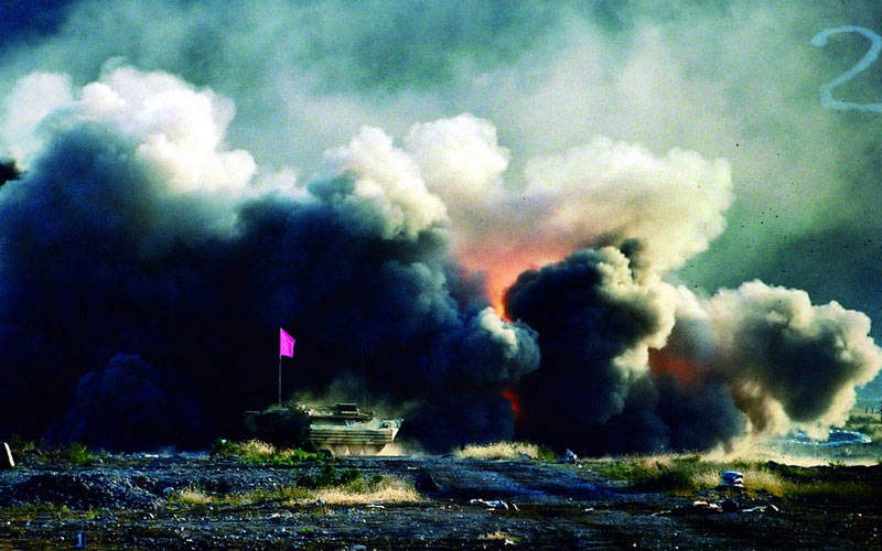 张雷作品：2000&middot;世纪大演兵