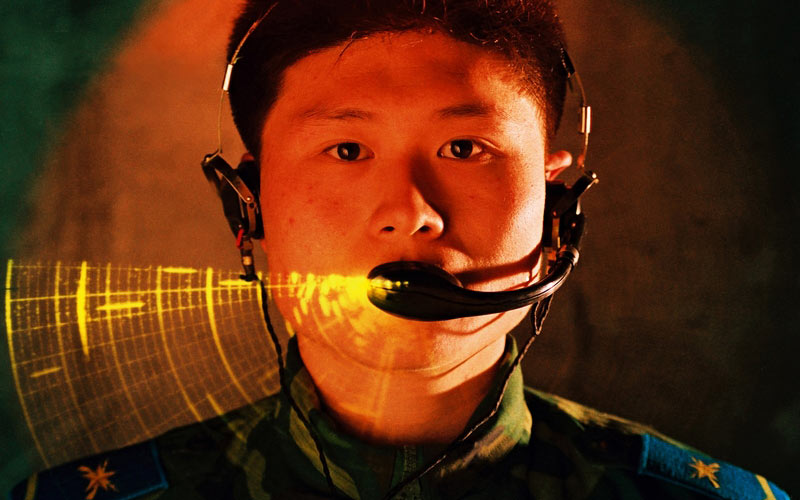 余红春作品：阵地，雷达兵24小时的战场