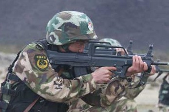 百步穿杨 直击迪庆武警狙击手集训