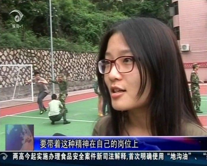 &ldquo;与梦想同行&rdquo;大学生体验部队生活