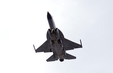 JF-17 fighter co-developed by China, Pakistan makes debut at Paris air show