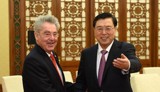 Zhang Dejiang meets with Austrian president in Beijing
