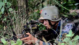 Chinese Marine Corps conduct real combat exercises in Chengdu