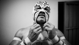 Lucha Libre: free wrestling featuring masks