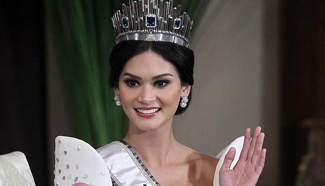 Pia Wurtzbach pays courtesy call with Philippine president