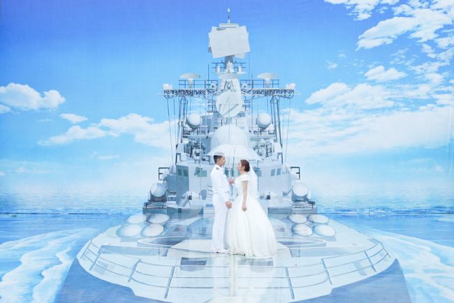 碧海为盟，战舰为誓——军港集体婚礼镌刻家国深情