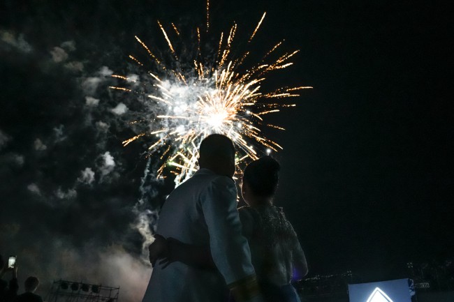 碧海为盟，战舰为誓——军港集体婚礼镌刻家国深情