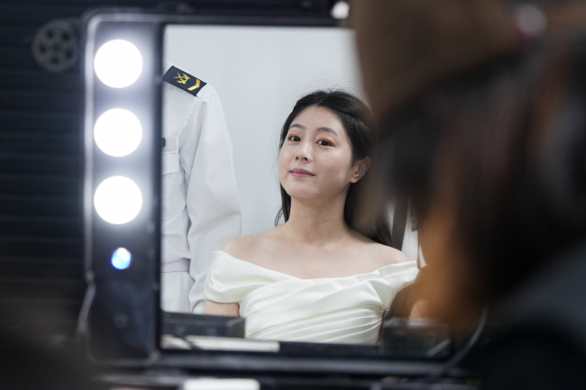 碧海为盟，战舰为誓——军港集体婚礼镌刻家国深情