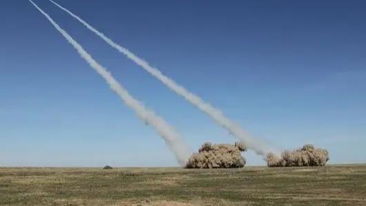 俄向乌克兰多地发射导弹打击乌军事设施