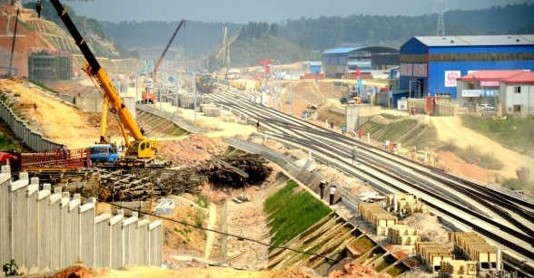 阳光信保多路并举支持实体经济