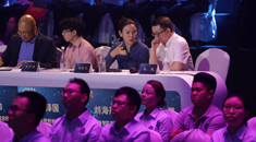 选拔现场评委交流