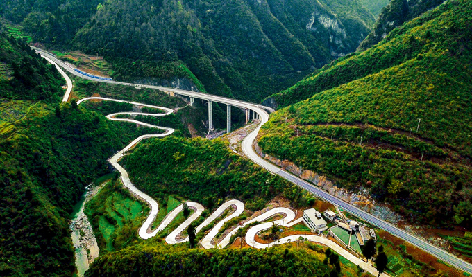 国家开发银行支持的贵州务川县农村通村通组公路项目