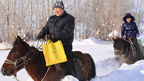 雪灾后前往客户家中做调查