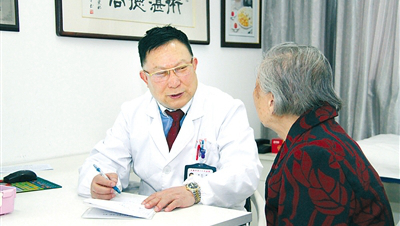 &ldquo;心系病人的好医生&rdquo;储榆德