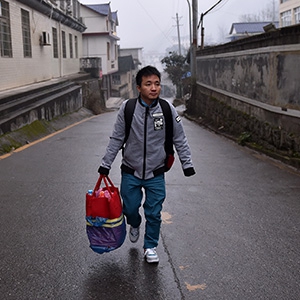 &ldquo;3岁的等待和33岁的归途&rdquo;石欣