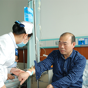 &ldquo;徒手接人的侠义民警&rdquo;鲁志学