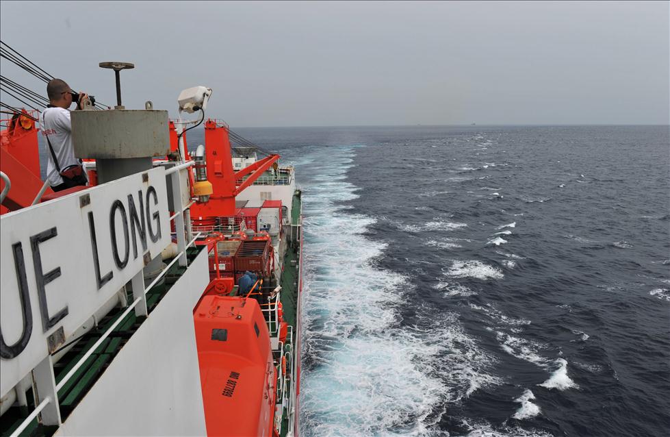 &ldquo;雪龙&rdquo;号经龙目海峡驶入印度洋(高清)