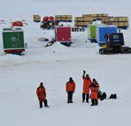 冰盖边缘的中国南极内陆考察出发基地