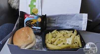 国外网友集体吐槽最难吃飞机餐