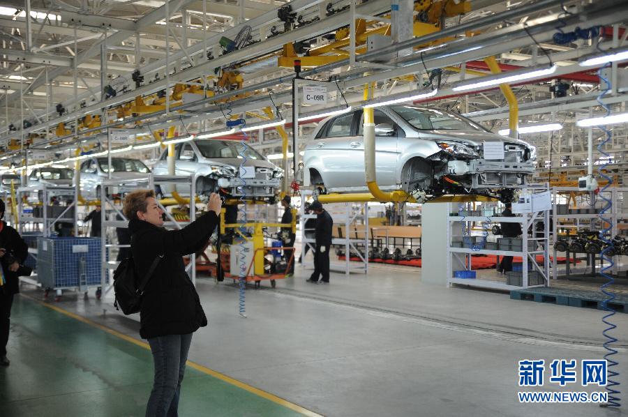 （十八大）（1）十八大新聞中心組織中外記者採訪北汽新能源