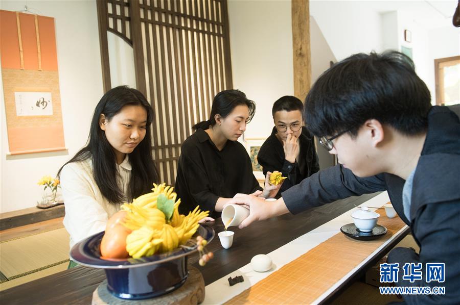 (文化)(2)杭州“90后”:让佛手回归清供雅玩