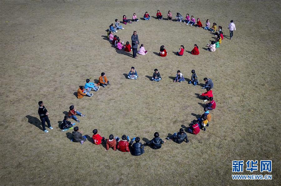 （图片故事）（6）乡村教师张学文：身患尿毒症 坚守三尺讲台