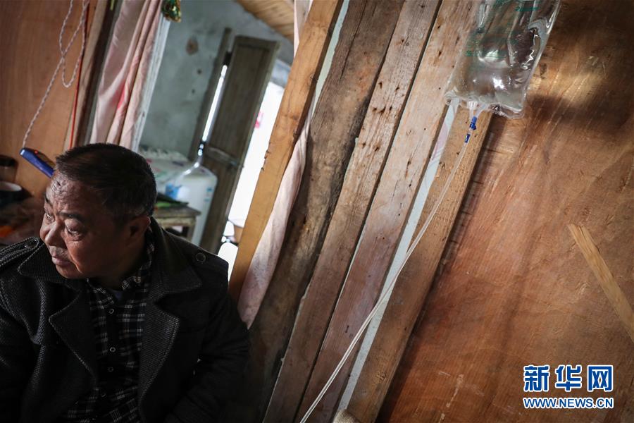 （图片故事）（10）乡村教师张学文：身患尿毒症 坚守三尺讲台