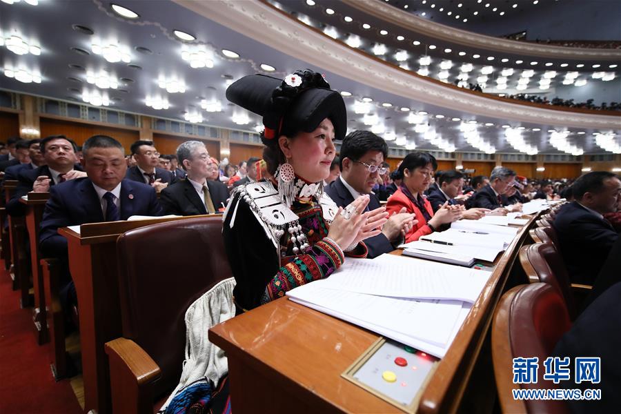 （兩會·人大開幕·XHDW）（18）十三屆全國人大一次會議在京開幕