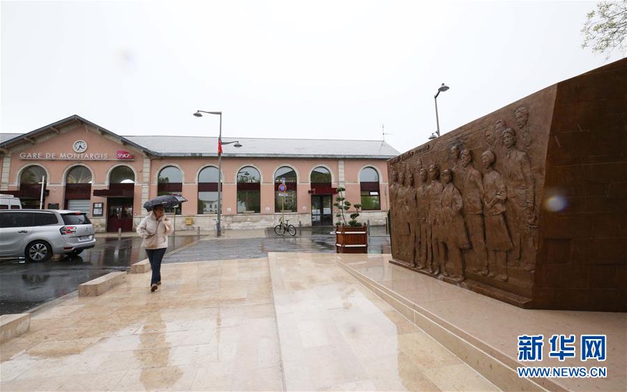 （国际）（3）《百年丰碑》落户法国小城