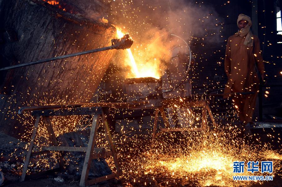 （国际&middot;一周看天下）炼铁工人