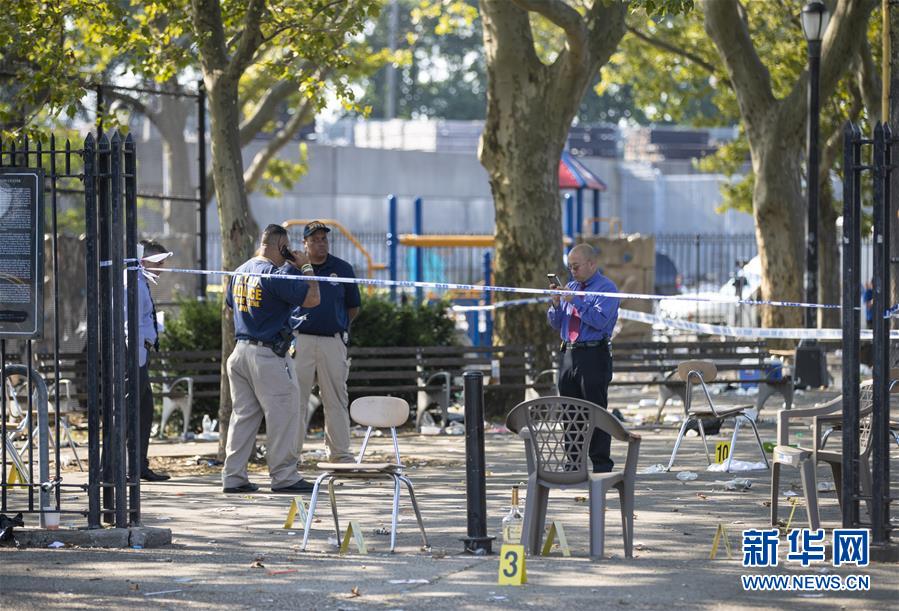 （國際）（7）紐約布魯克林發生槍擊事件 致1死11傷