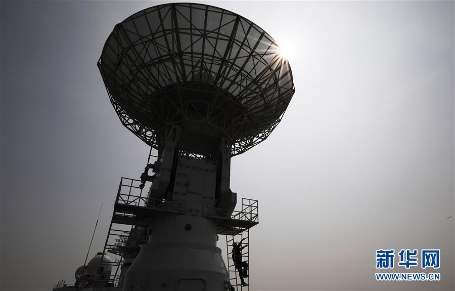 （图片故事）（7）深蓝逐梦——波峰浪谷间的“远望”