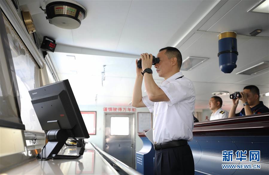 （图片故事）（9）深蓝逐梦——波峰浪谷间的“远望”