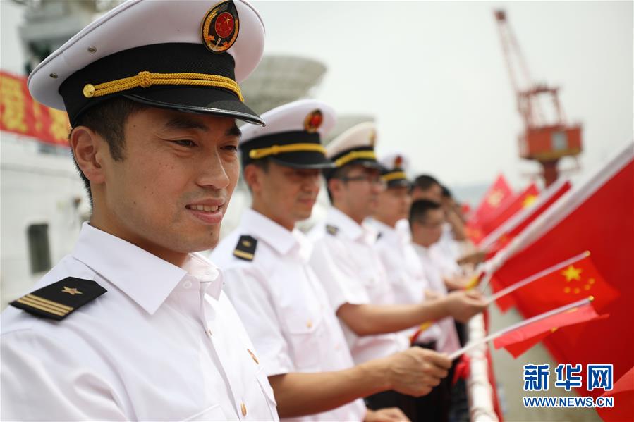 （图片故事）（11）深蓝逐梦——波峰浪谷间的“远望”