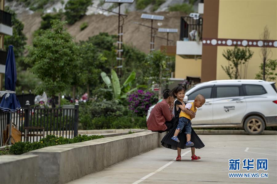 （新华全媒头条&middot;决战决胜脱贫攻坚&middot;图文互动）（10）为了人与自然和谐共生&mdash;&mdash;云南&ldquo;三江并流&rdquo;地区决战精准脱贫的&ldquo;生态画卷&rdquo;